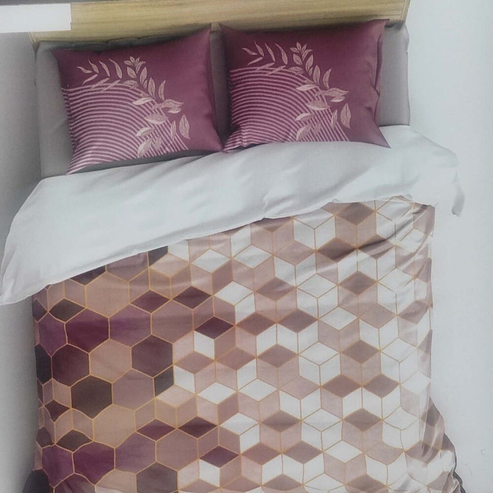 Elegant Geometric Printed Cotton Single Bedsheet